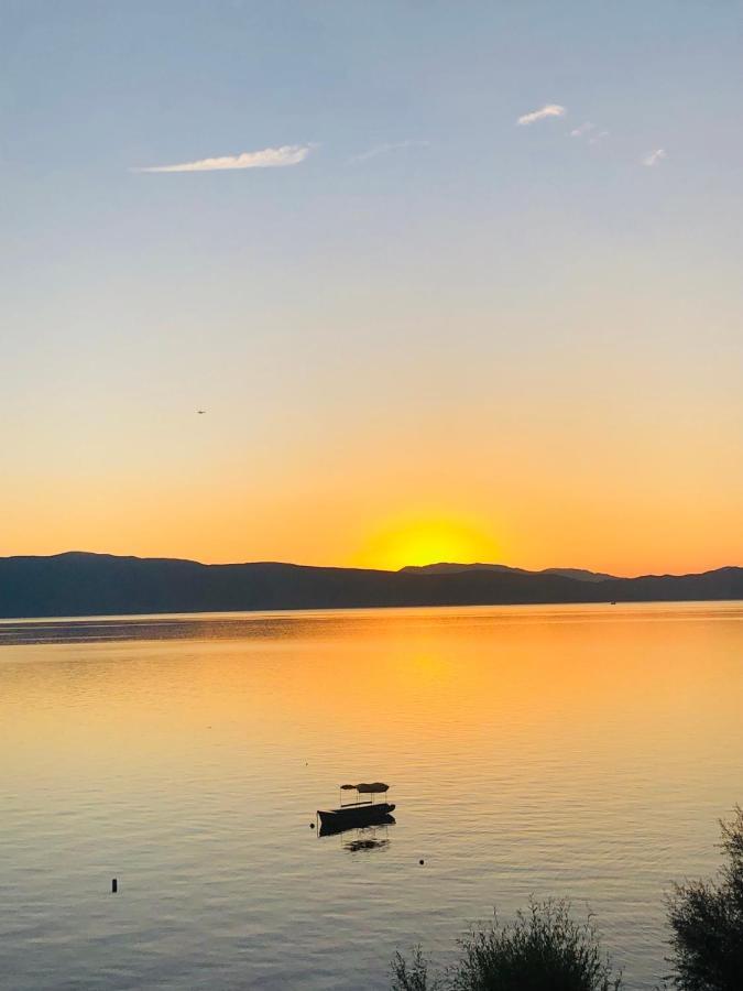 Sunrise Beach Pestani Kültér fotó