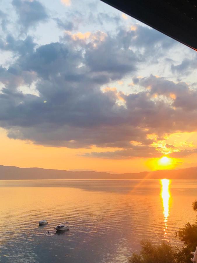 Sunrise Beach Pestani Kültér fotó